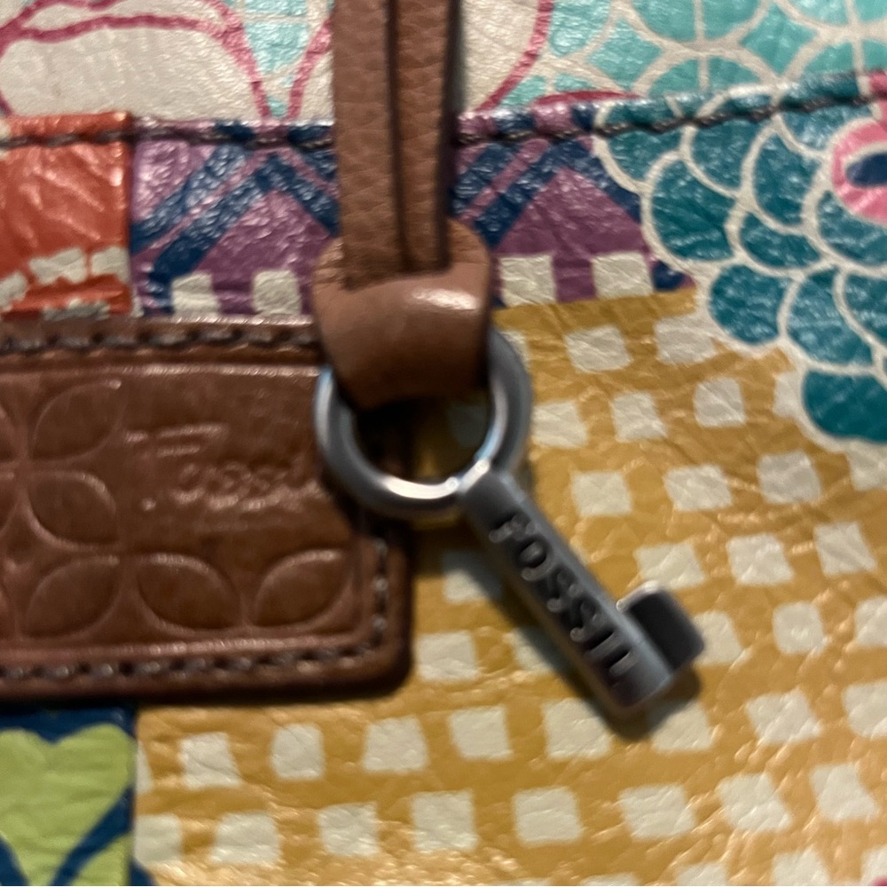 EUC Fossil floral patchwork leather crossbody bag - Picture 2 of 15
